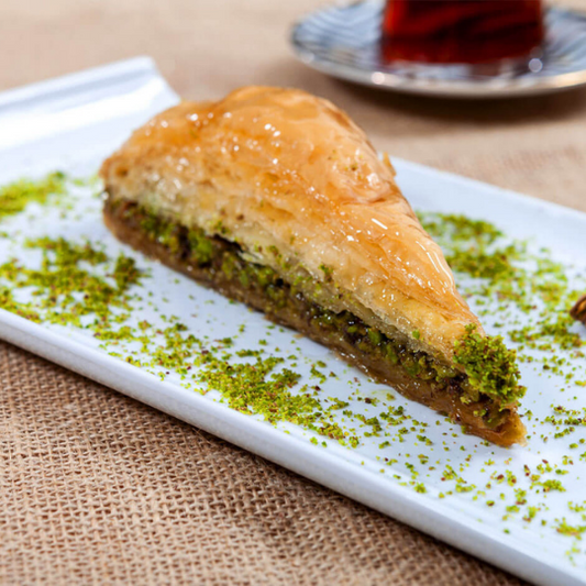 LEZZA \Triangle Baklava with Pistachios  0.83 lb